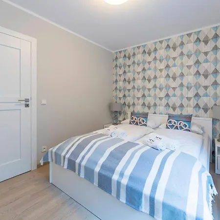 Apartman Mi Casa Holidays Kopernika 8 *