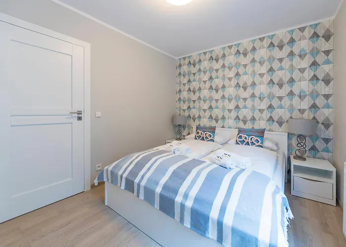 Apartman Mi Casa Holidays Kopernika 8 *